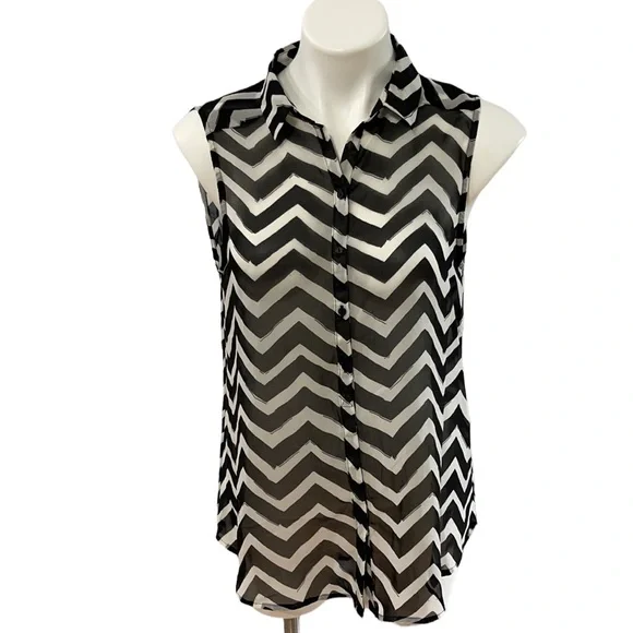 H&M Sleeveless Blouse Black White Chevron Pattern - Picture 1 of 8